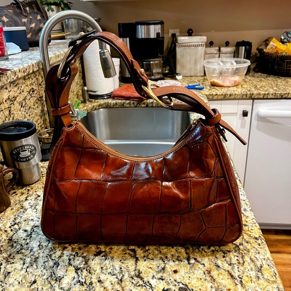 EUC Authentic Dooney&Bourke Croc Leather Handbag 8.5X15 - Picture 2 of 7